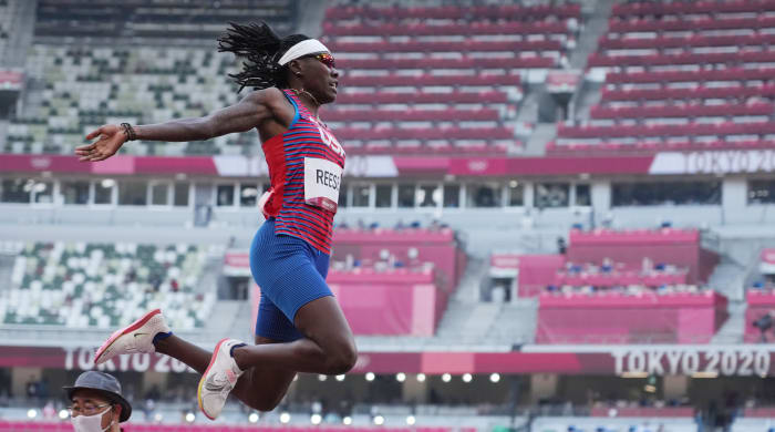 brittany-reese-long-jump-lead